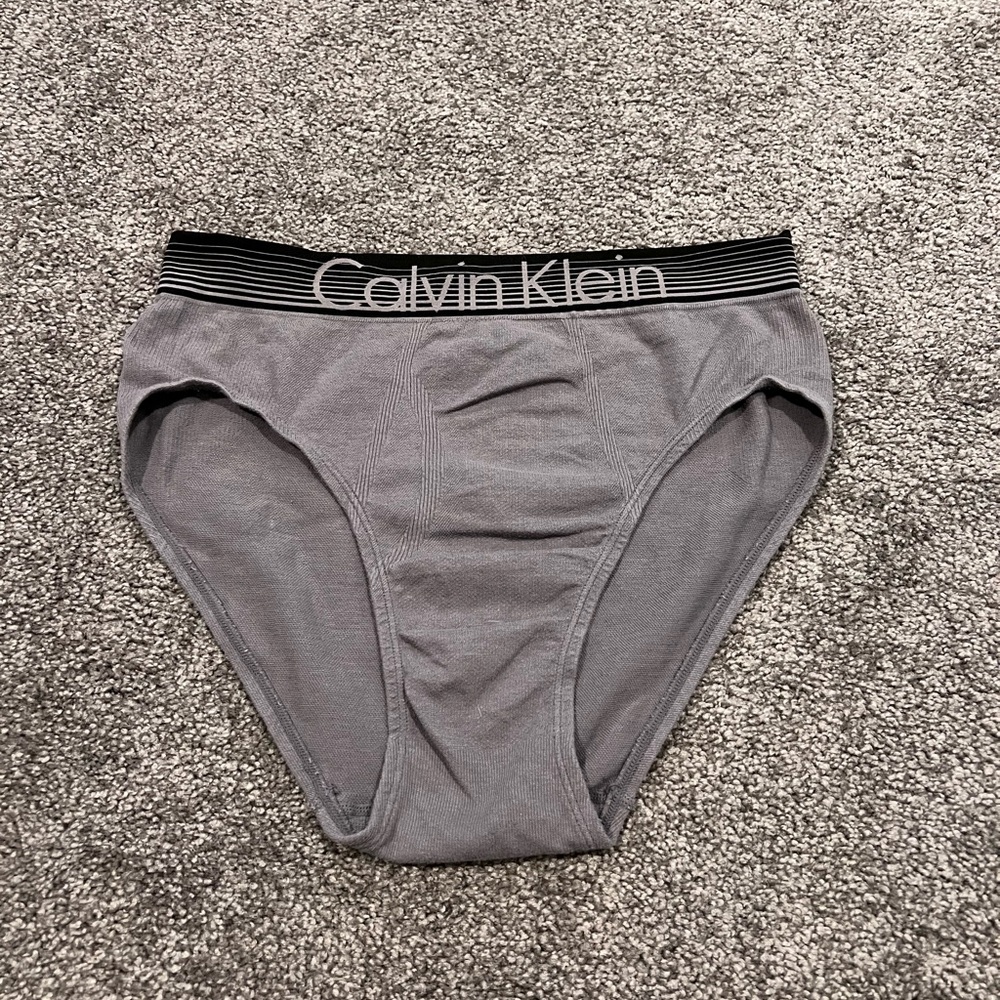 Calvin Klein Men's Gray Briefs with Black Waistband